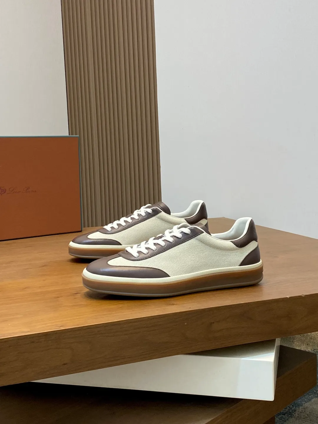 💰760 Loro Piana - Classic casual shoes, men's lace-up casual shoes and sneakers, high-quality lightweight and comfortable fabrics, suitable for outdoor leisure, the color scheme is young and energetic, and it looks great with sportswear or casual suits! Code number: 39-44 (38, 45, 46, can be customized)